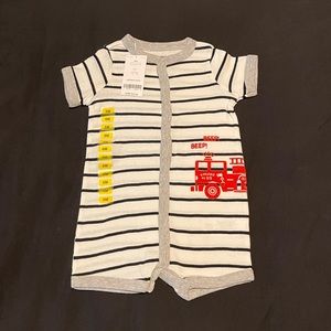 New Carters 6 month bodysuit.